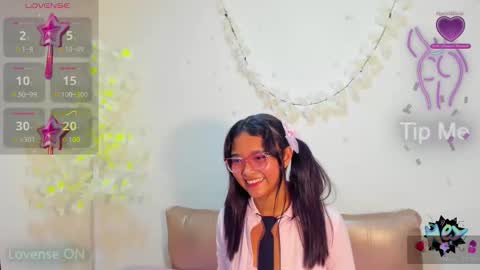 Mariana torres online show from May 1, 2026, 8:13 pm