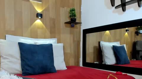 Mariana Angel online show from October 3, 2025, 7:11 pm