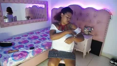 Snapshot of marianabrownn chatting on February 18, 2026, 8:49 pm Mariana online show from February 18, 2026, 8:49 pm