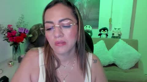 Mariana Lopez online show from February 22, 2025, 6:28 am