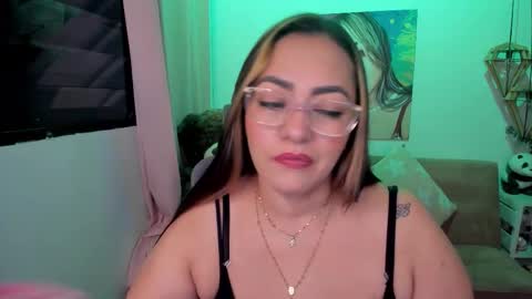 Mariana Lopez online show from February 26, 2026, 11:59 pm