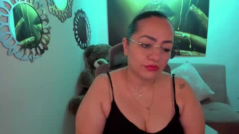 Mariana Lopez online show from May 20, 2026, 11:55 pm