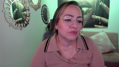 Mariana Lopez online show from May 23, 2026, 12:05 am