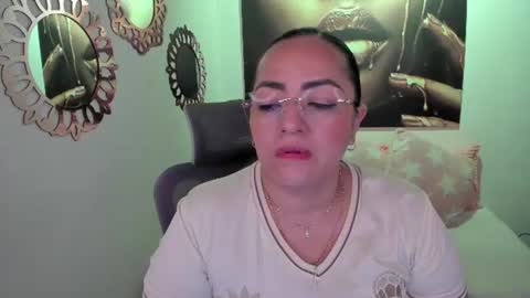 Mariana Lopez online show from June 24, 2026, 10:36 am