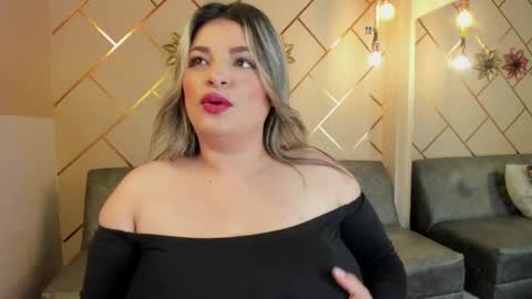 Snapshot of marianeporter_ chatting on May 18, 2026, 10:37 pm marianeporter online show from May 18, 2026, 10:37 pm