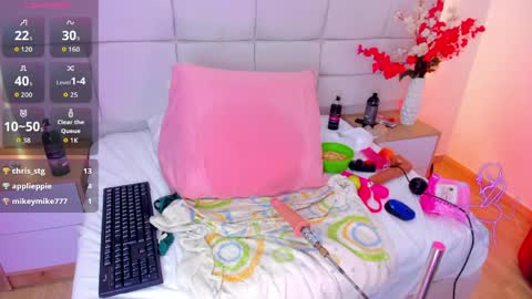 Snapshot of marianls01 chatting on May 22, 2026, 10:48 pm marianls01 online show from May 22, 2026, 10:48 pm
