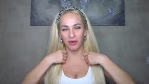 Snapshot of marianna1977 chatting on March 11, 2025, 11:37 pm marianna1977 online show from March 11, 2025, 11:37 pm