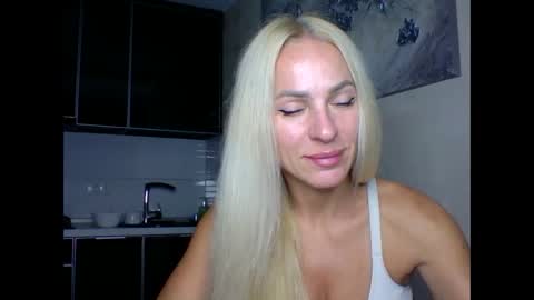 Snapshot of marianna1977 chatting on October 8, 2025, 7:44 pm marianna1977 online show from October 8, 2025, 7:44 pm