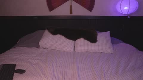 MARIANA  online show from March 16, 2026, 9:30 pm