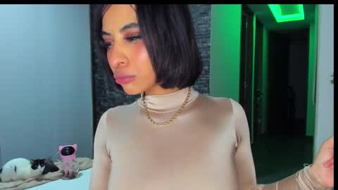 M A R I A N E online show from March 16, 2026, 8:51 am