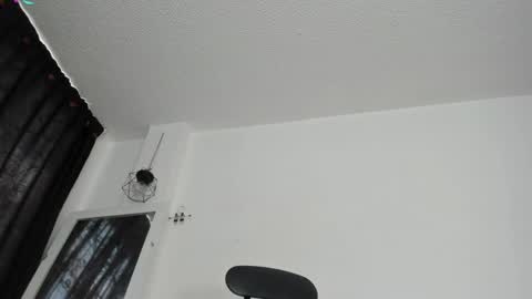 Snapshot of mariannelove77 chatting on January 14, 2025, 7:00 pm marianne online show from January 14, 2025, 7:00 pm