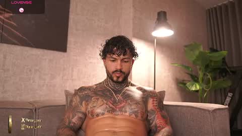 Snapshot of mariano_costa chatting on July 25, 2026, 2:20 am Mariano Costa online show from July 25, 2026, 2:20 am