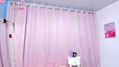 marianrosse online show from May 2, 2026, 3:17 pm