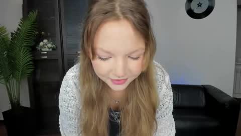 mariarobinsone online show from September 26, 2025, 7:51 pm