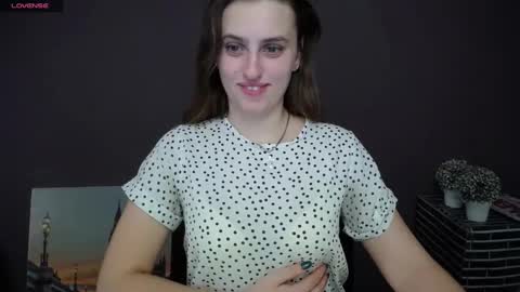 Snapshot of mariatess_ chatting on January 2, 2025, 4:56 pm Mariia online show from January 2, 2025, 4:56 pm
