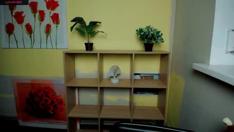 Snapshot of mariatess_ chatting on February 5, 2025, 11:34 am Mariia online show from February 5, 2025, 11:34 am