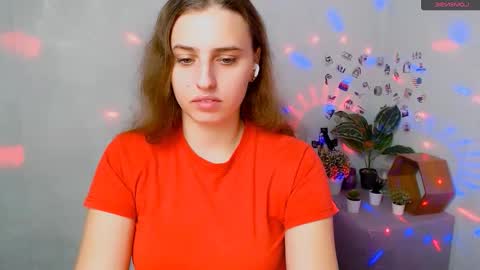 Snapshot of mariatess_ chatting on November 22, 2025, 1:32 pm Mariia online show from November 22, 2025, 1:32 pm