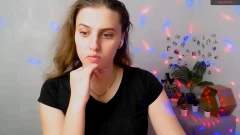 Snapshot of mariatess_ chatting on November 24, 2025, 12:38 pm Mariia online show from November 24, 2025, 12:38 pm