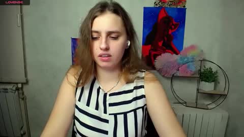 Snapshot of mariatess_ chatting on November 29, 2025, 3:59 pm Mariia online show from November 29, 2025, 3:59 pm