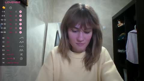 Elianor online show from April 19, 2026, 6:10 pm
