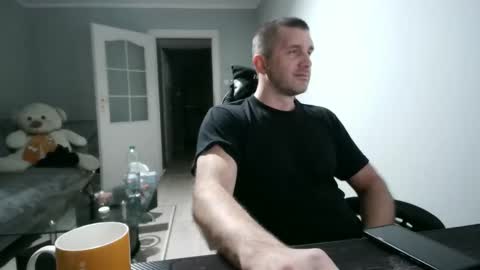 maribor5879 online show from January 22, 2025, 4:33 pm