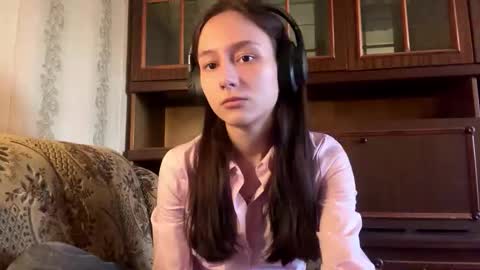 Lois online show from March 15, 2026, 2:12 pm