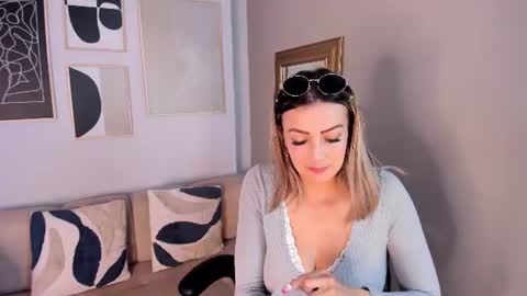 Snapshot of marie_bass chatting on June 11, 2026, 2:04 pm marie_bass online show from June 11, 2026, 2:04 pm