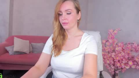Snapshot of marie_hayes chatting on May 30, 2026, 1:46 am marie_hayes online show from May 30, 2026, 1:46 am