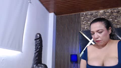 marie_hss online show from December 2, 2025, 5:30 pm