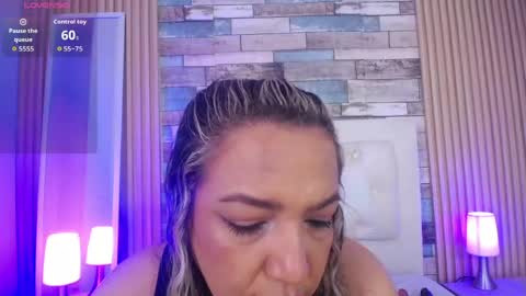 Snapshot of marie_hss chatting on May 2, 2026, 2:11 pm marie_hss online show from May 2, 2026, 2:11 pm
