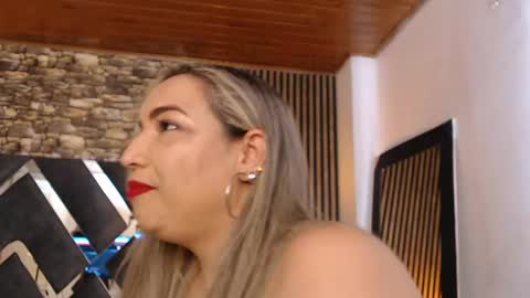 Snapshot of marie_hss chatting on May 16, 2026, 7:23 pm marie_hss online show from May 16, 2026, 7:23 pm
