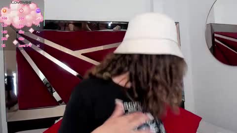 Mariee online show from February 20, 2026, 11:49 pm