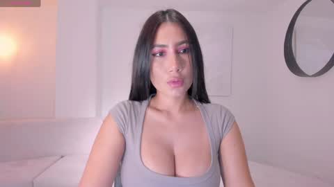 Snapshot of mariejane2 chatting on January 10, 2025, 10:39 am Im Marie Jane online show from January 10, 2025, 10:39 am