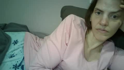 Mariejojo online show from May 3, 2026, 10:43 am