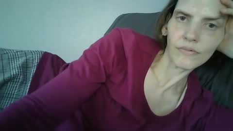 Mariejojo online show from May 17, 2026, 4:14 pm