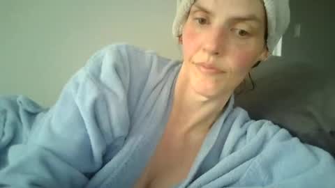 Mariejojo online show from August 2, 2026, 5:22 pm