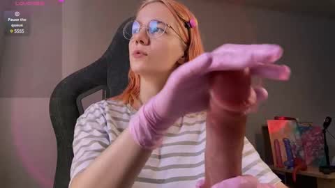 Snapshot of mariel_a_gold chatting on February 14, 2025, 8:10 am Mariel Gold online show from February 14, 2025, 8:10 am