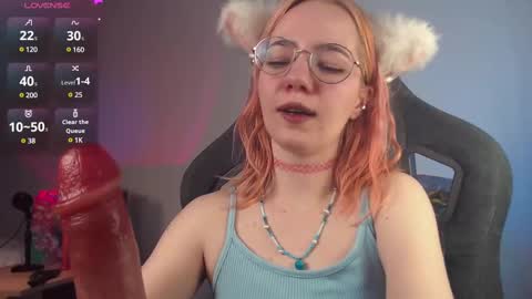 Snapshot of mariel_a_gold chatting on February 27, 2025, 6:29 am Mariel Gold online show from February 27, 2025, 6:29 am