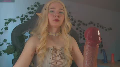 Mariel Gold online show from April 2, 2026, 7:17 am