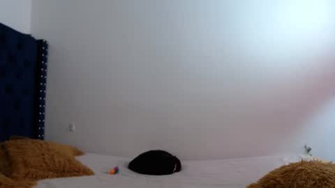 Mariie online show from March 8, 2025, 6:37 pm