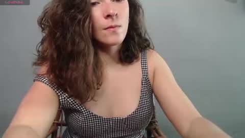 Snapshot of mariel_sins21 chatting on July 28, 2026, 2:13 pm Mariie online show from July 28, 2026, 2:13 pm