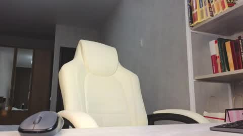 Snapshot of marietta__castro chatting on May 25, 2026, 3:29 pm Marietta online show from May 25, 2026, 3:29 pm
