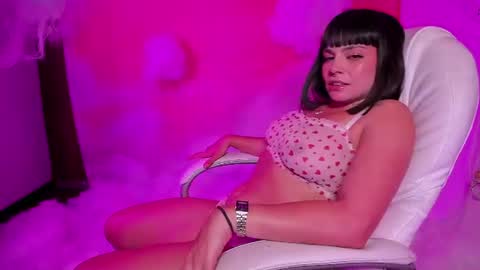 Snapshot of mariham_ chatting on July 31, 2026, 4:34 am Amelie online show from July 31, 2026, 4:34 am