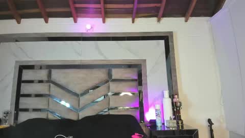 Marihana online show from March 13, 2026, 9:43 pm