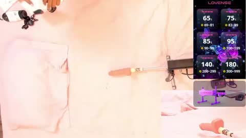 Snapshot of mariiaam_ chatting on July 17, 2026, 12:01 pm mariiaam_ online show from July 17, 2026, 12:01 pm