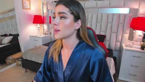 Snapshot of mariiahneedles chatting on January 14, 2025, 10:44 pm mariiahneedles online show from January 14, 2025, 10:44 pm