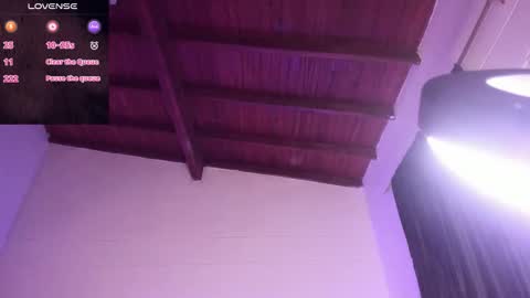 Snapshot of mariiana_hasper chatting on December 15, 2025, 6:50 am Mariana Hasper online show from December 15, 2025, 6:50 am