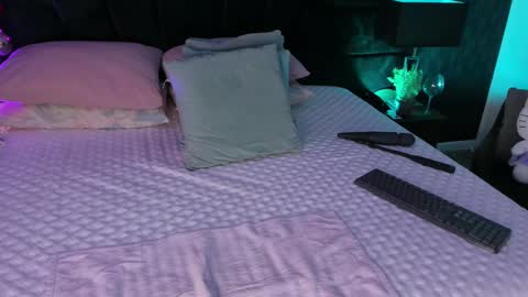 Mariana online show from March 7, 2025, 6:00 pm