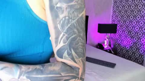 Mariana online show from November 7, 2025, 4:40 pm