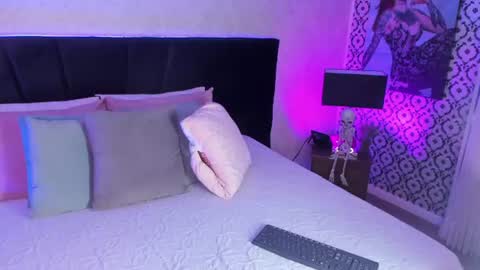 Snapshot of mariianna_lopez_ chatting on June 25, 2026, 8:02 pm Mariana online show from June 25, 2026, 8:02 pm